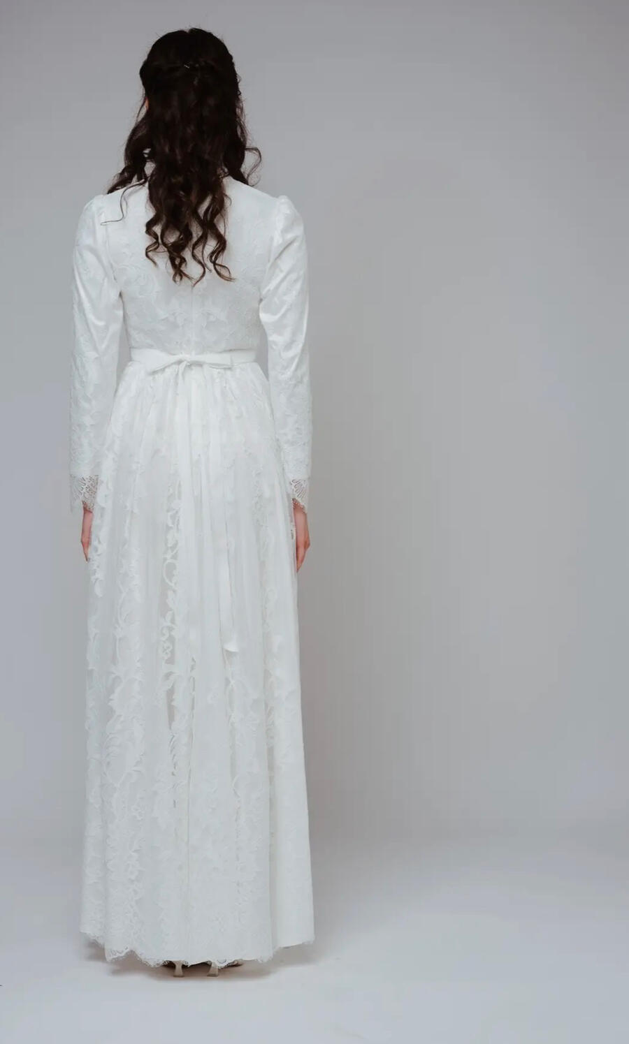 Abide in Me — Heirloom Edition “Let all that you do be done in love.” — 1 Corinthians 16:14